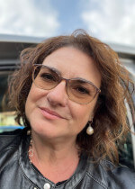 Anita Parini, Assistente amministrativa (esterna al comitato)